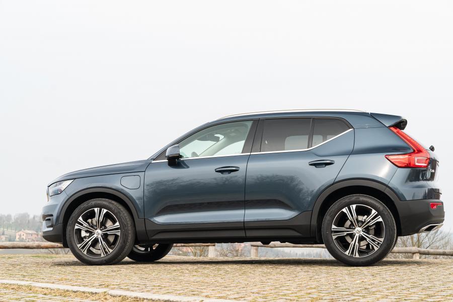  Volvo XC40 T5 Plug-in Hybrid Inscription 2020 года  (WW) (фото 33 из 44)